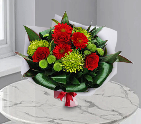 Angelic Felicity-Green,Mixed,Red,Chrysanthemum,Mixed Flower,Rose,Bouquet