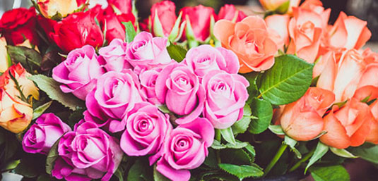 Send Handcrafted flowers and gifts in Hong Kong